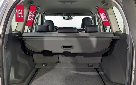 Toyota Land Cruiser Prado 150 рестайлинг 2, 2013 год, 2 770 000 рублей, 10 фотография