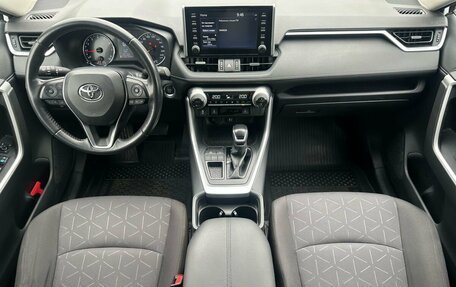 Toyota RAV4, 2020 год, 3 150 000 рублей, 7 фотография