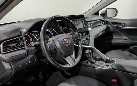 Toyota Camry, 2021 год, 15 фотография