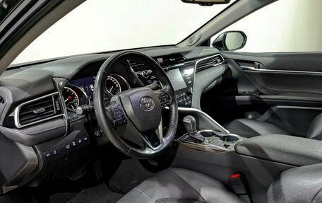 Toyota Camry, 2020 год, 2 710 000 рублей, 15 фотография