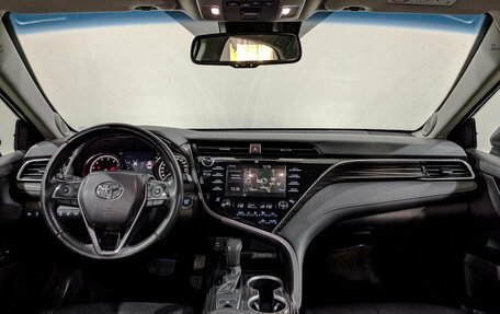Toyota Camry, 2020 год, 2 710 000 рублей, 14 фотография