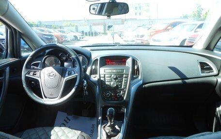 Opel Astra J, 2013 год, 798 000 рублей, 7 фотография
