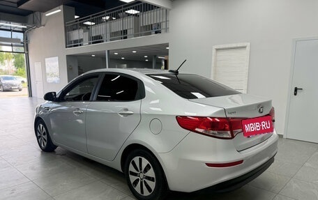 KIA Rio III рестайлинг, 2016 год, 970 000 рублей, 5 фотография
