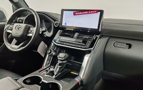 Toyota Land Cruiser, 2026 год, 16 990 000 рублей, 11 фотография