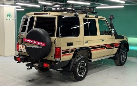 Toyota Land Cruiser 70, 2022 год, 9 265 000 рублей, 7 фотография