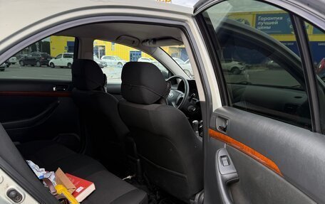 Toyota Avensis III рестайлинг, 2006 год, 750 000 рублей, 9 фотография