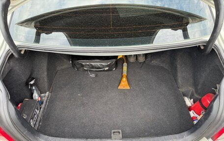 Toyota Avensis III рестайлинг, 2006 год, 750 000 рублей, 13 фотография