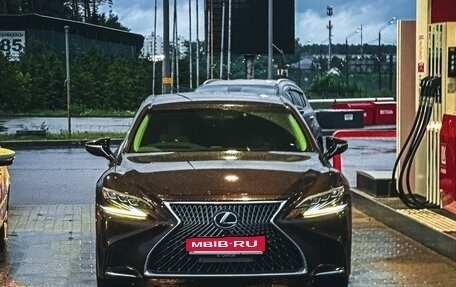 Lexus LS IV, 2017 год, 5 500 000 рублей, 4 фотография