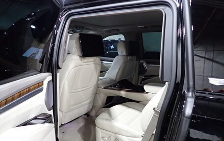 Cadillac Escalade V, 2025 год, 39 990 000 рублей, 4 фотография