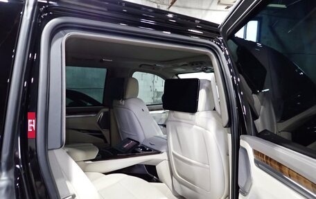 Cadillac Escalade V, 2025 год, 39 990 000 рублей, 8 фотография
