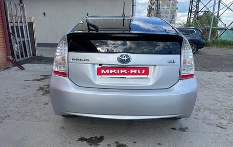 Toyota Prius, 2010 год, 1 100 000 рублей, 7 фотография