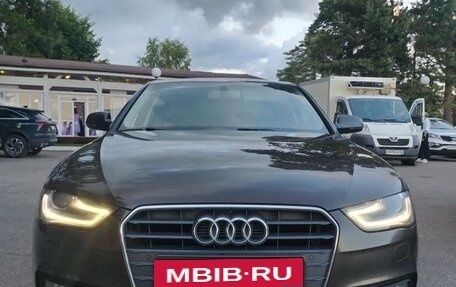 Audi A4, 2013 год, 1 400 000 рублей, 3 фотография