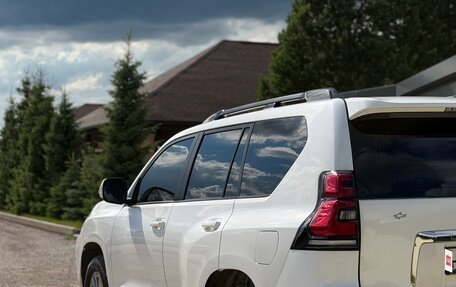 Toyota Land Cruiser Prado 150 рестайлинг 2, 2012 год, 2 890 000 рублей, 11 фотография
