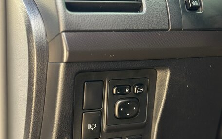 Toyota Land Cruiser Prado 150 рестайлинг 2, 2012 год, 2 890 000 рублей, 33 фотография