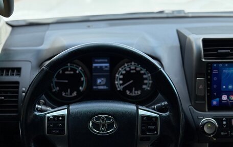 Toyota Land Cruiser Prado 150 рестайлинг 2, 2012 год, 2 890 000 рублей, 36 фотография