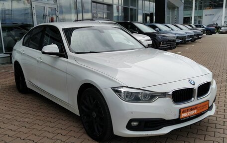 BMW 3 серия, 2016 год, 1 600 000 рублей, 4 фотография