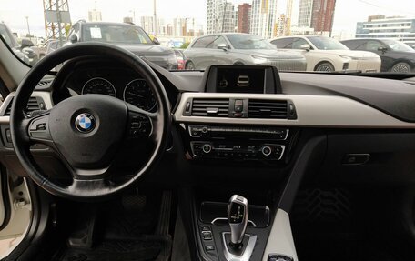 BMW 3 серия, 2016 год, 1 600 000 рублей, 23 фотография