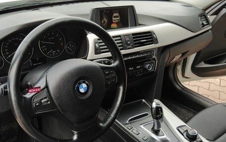 BMW 3 серия, 2016 год, 1 600 000 рублей, 21 фотография