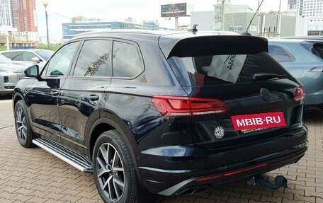 Volkswagen Touareg III, 2021 год, 4 600 000 рублей, 6 фотография