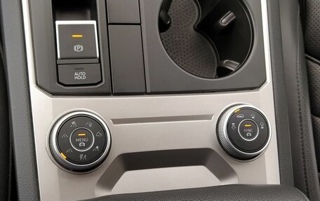 Volkswagen Touareg III, 2021 год, 4 600 000 рублей, 16 фотография