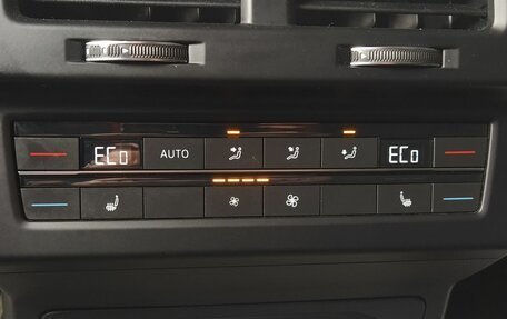 Volkswagen Touareg III, 2021 год, 4 600 000 рублей, 28 фотография