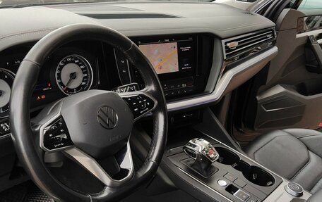 Volkswagen Touareg III, 2021 год, 4 600 000 рублей, 26 фотография
