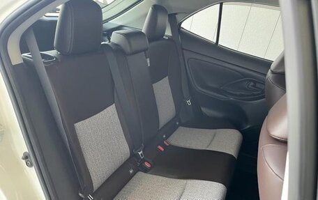 Toyota Yaris Cross, 2023 год, 1 500 100 рублей, 10 фотография