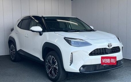 Toyota Yaris Cross, 2023 год, 1 500 100 рублей, 3 фотография