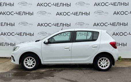 Renault Sandero II рестайлинг, 2020 год, 980 000 рублей, 2 фотография