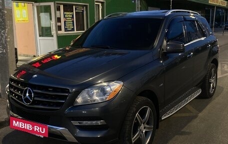 Mercedes-Benz M-Класс, 2012 год, 2 350 000 рублей, 3 фотография