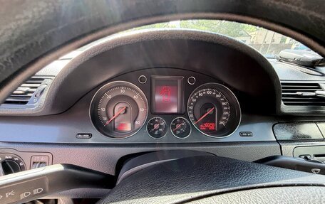 Volkswagen Passat B6, 2005 год, 690 000 рублей, 12 фотография