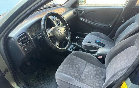Toyota Avensis III рестайлинг, 2001 год, 360 000 рублей, 3 фотография