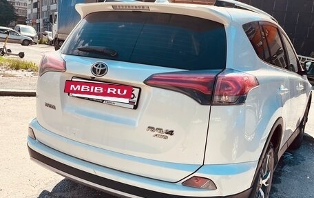 Toyota RAV4, 2017 год, 2 560 000 рублей, 3 фотография