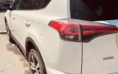 Toyota RAV4, 2017 год, 2 560 000 рублей, 7 фотография