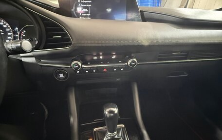 Mazda 3, 2019 год, 2 150 000 рублей, 17 фотография