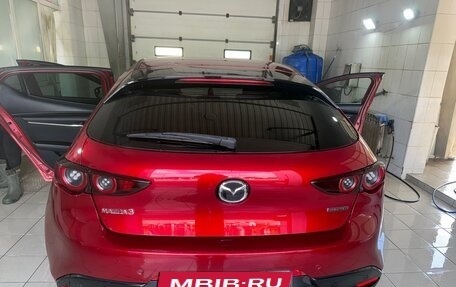 Mazda 3, 2019 год, 2 150 000 рублей, 26 фотография