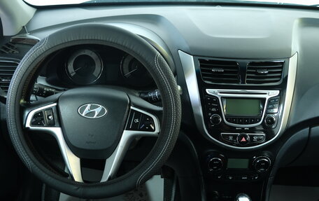 Hyundai Solaris II рестайлинг, 2012 год, 939 000 рублей, 11 фотография