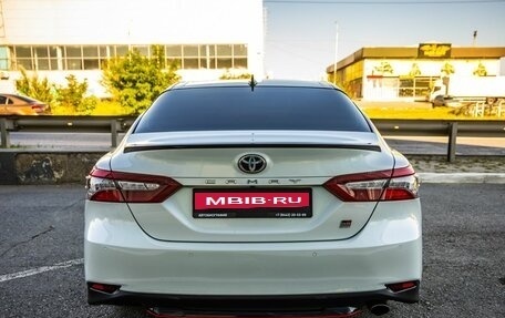 Toyota Camry, 2021 год, 3 298 000 рублей, 6 фотография