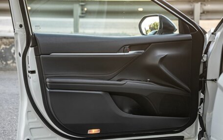Toyota Camry, 2021 год, 3 298 000 рублей, 20 фотография