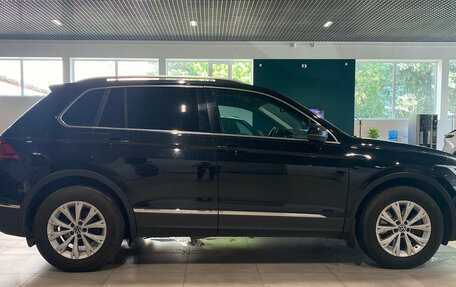 Volkswagen Tiguan II, 2021 год, 2 780 000 рублей, 8 фотография