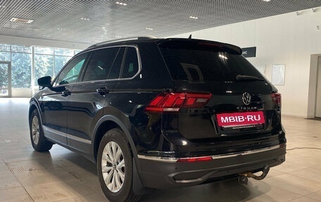 Volkswagen Tiguan II, 2021 год, 2 780 000 рублей, 5 фотография