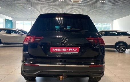 Volkswagen Tiguan II, 2021 год, 2 780 000 рублей, 6 фотография