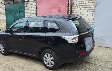 Mitsubishi Outlander III рестайлинг 3, 2013 год, 1 550 000 рублей, 5 фотография