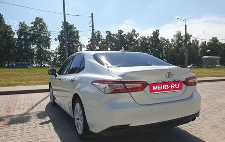 Toyota Camry, 2020 год, 3 400 000 рублей, 7 фотография