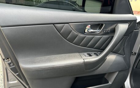 Infiniti FX II, 2010 год, 1 699 000 рублей, 12 фотография