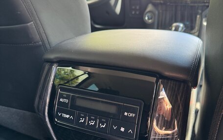 Toyota Land Cruiser Prado 150 рестайлинг 2, 2018 год, 5 250 000 рублей, 8 фотография