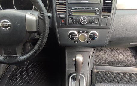 Nissan Tiida, 2010 год, 800 000 рублей, 8 фотография