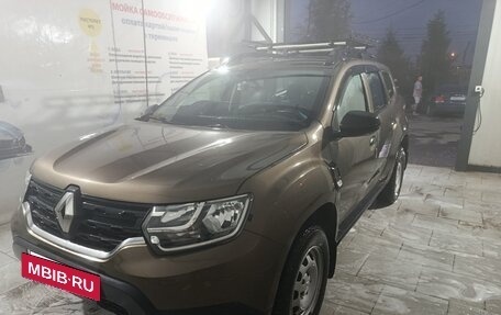 Renault Duster, 2022 год, 1 670 000 рублей, 2 фотография