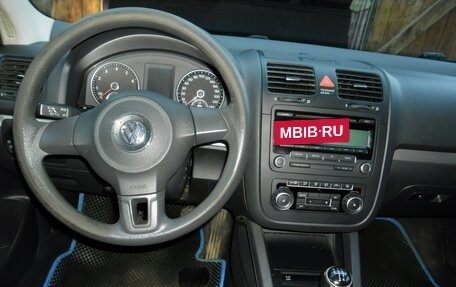 Volkswagen Jetta VI, 2010 год, 395 000 рублей, 5 фотография