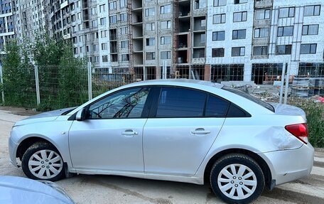 Chevrolet Cruze II, 2011 год, 390 000 рублей, 6 фотография